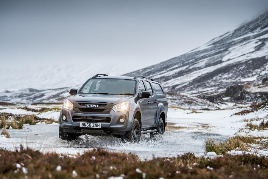  Isuzu D-Max Huntsman 2017 года  (UK) (фото 42 из 48)